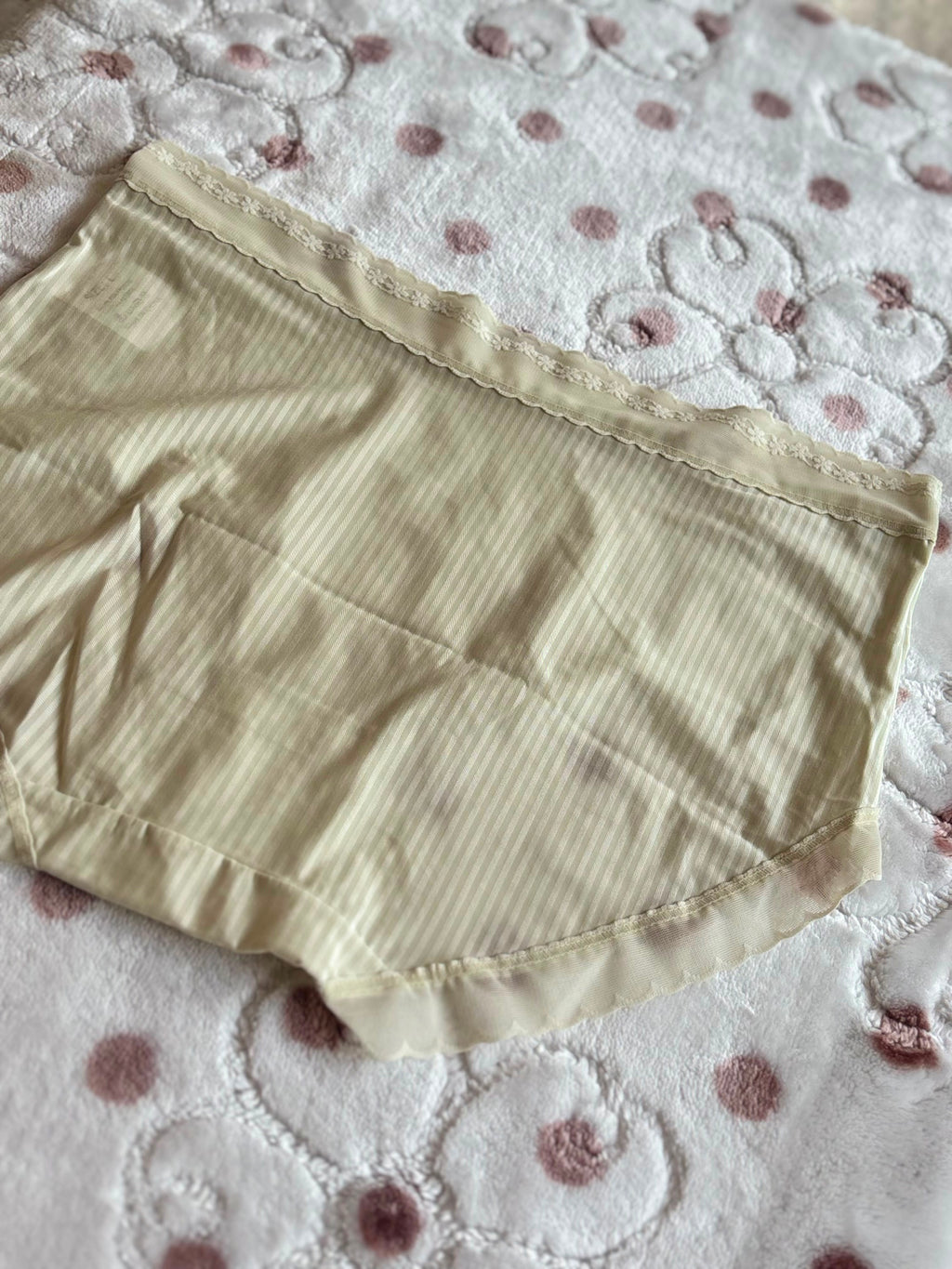 Ribbed lace seamless panty 🎀 TP33